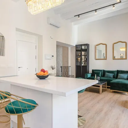아파트 La Joya De Santa Cruz Calle Virgenes 21 세비야