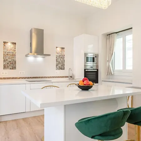 Apartment La Joya De Santa Cruz Calle Virgenes 21 Seville