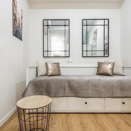 아파트 La Joya De Santa Cruz Calle Virgenes 21 세비야
